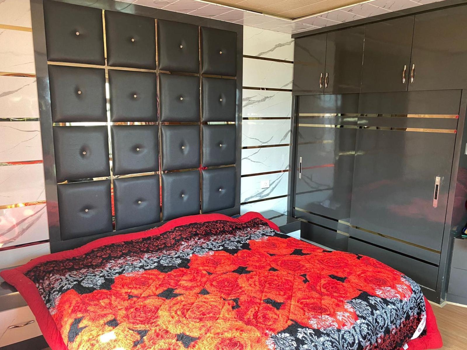 Sheen Homestay Γκουλμάργκ Εξωτερικό φωτογραφία